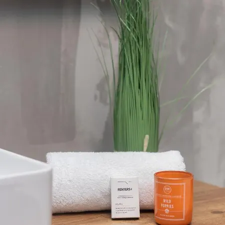 Daire Industrial Pet-friendly With Movie Projector By Renters *