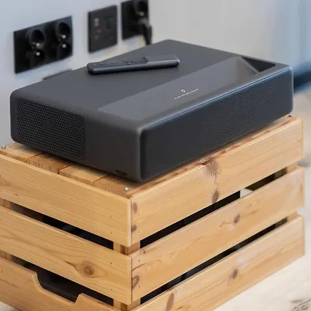 Apartman Industrial Pet-friendly With Movie Projector By Renters Varsó