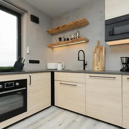 Apartment Industrial Pet-friendly With Movie Projector By Renters Warschau